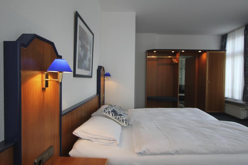 Parkhotel Tillmanns Eltville am Rhein Pokój zdjęcie