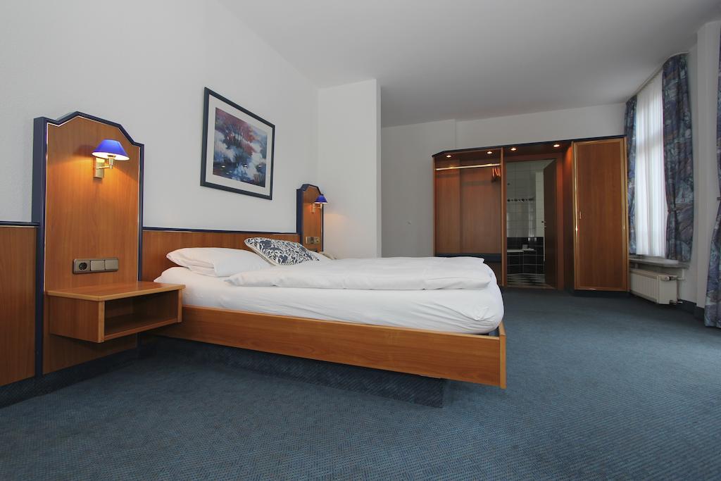 Parkhotel Tillmanns Eltville am Rhein Pokój zdjęcie